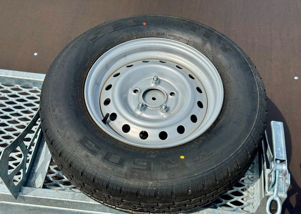 Jaunā Celtniecības tehnikas piekabe Niewiadów KN401835T - 400 x 185 cm | 2570kg ładowności | trap stalowy | 3-osiowa budowlanka: foto 20 Jaunā Celtniecības tehnikas piekabe Niewiadów KN401835T - 400 x 185 cm | 2570kg ładowności | trap stalowy | 3-osiowa budowlanka: foto 20