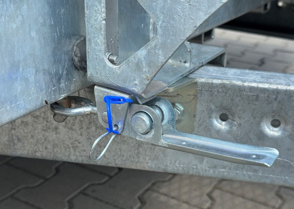 Jaunā Celtniecības tehnikas piekabe Niewiadów KN401835T - 400 x 185 cm | 2570kg ładowności | trap stalowy | 3-osiowa budowlanka: foto 16 Jaunā Celtniecības tehnikas piekabe Niewiadów KN401835T - 400 x 185 cm | 2570kg ładowności | trap stalowy | 3-osiowa budowlanka: foto 16