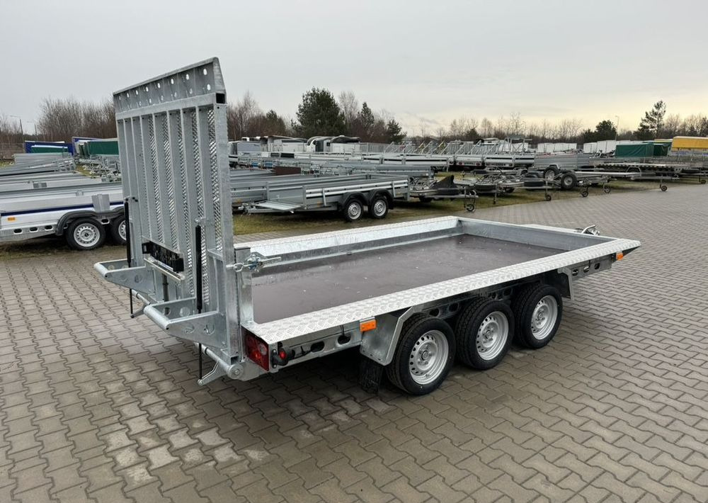 WIOLA Wiola B3540 MAX - 400 x 170 cm | 2546kg ładowności | trap stalowy | 3-osiowa budowlanka - Celtniecības tehnikas piekabe: foto 3 WIOLA Wiola B3540 MAX - 400 x 170 cm | 2546kg ładowności | trap stalowy | 3-osiowa budowlanka - Celtniecības tehnikas piekabe: foto 3