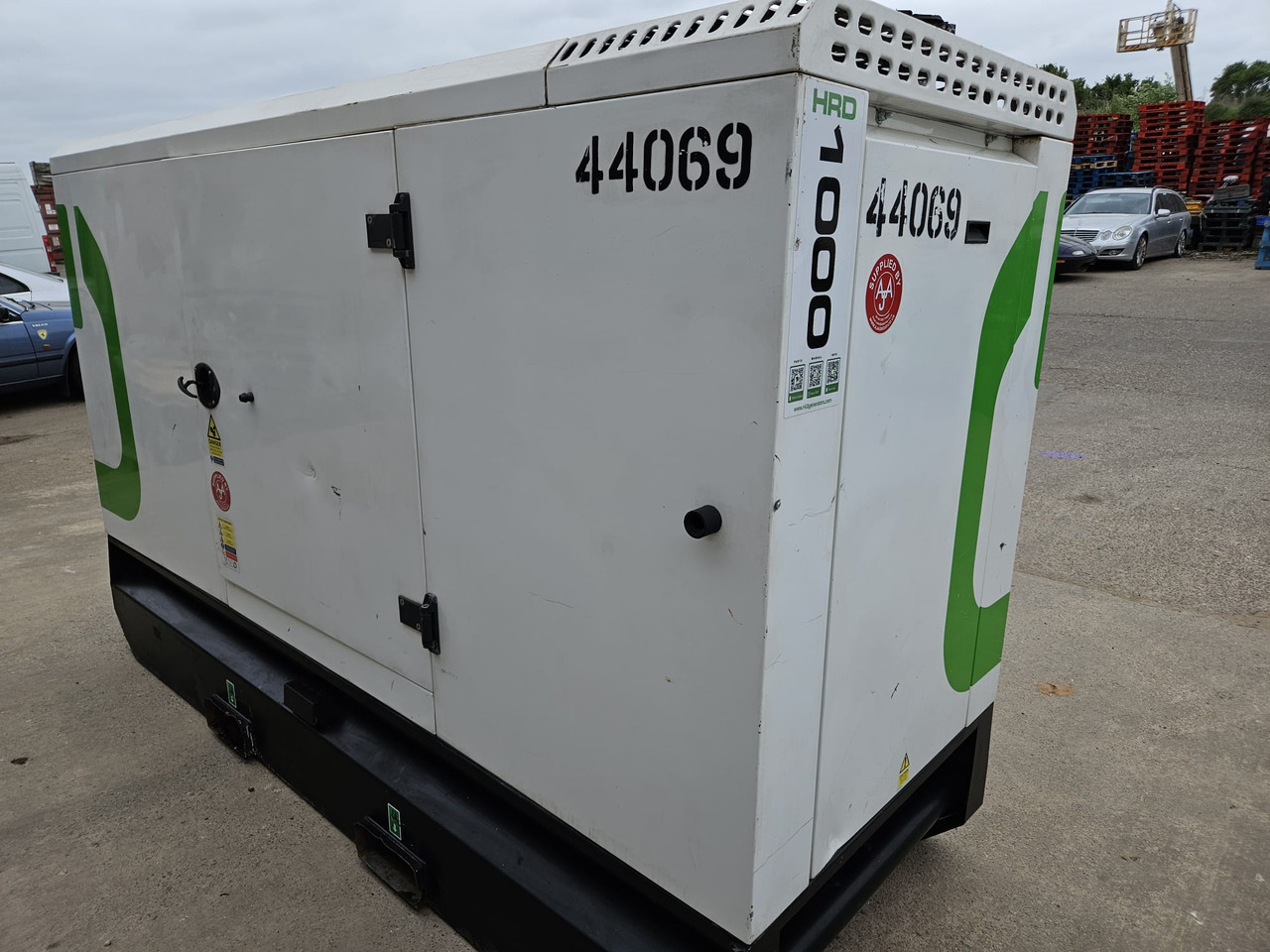 HGI 100KVA PERKINS GENERATOR DIESEL SILENT RENTAL SPECIFICATION HGI 100KVA PERKINS GENERATOR DIESEL SILENT RENTAL SPECIFICATION - Elektroģenerators: foto 5 HGI 100KVA PERKINS GENERATOR DIESEL SILENT RENTAL SPECIFICATION HGI 100KVA PERKINS GENERATOR DIESEL SILENT RENTAL SPECIFICATION - Elektroģenerators: foto 5