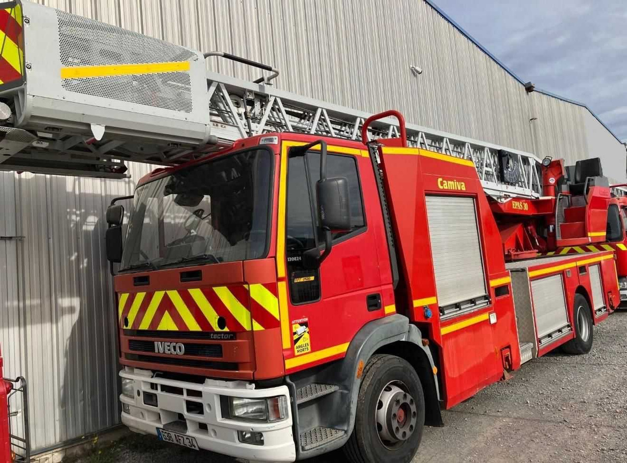 Drabina strażacka 30 m , IVECO Eurocargo Tector 130E24, Camiva EPAS 30 - Ugunsdzēsēju mašīna: foto 1 Drabina strażacka 30 m , IVECO Eurocargo Tector 130E24, Camiva EPAS 30 - Ugunsdzēsēju mašīna: foto 1