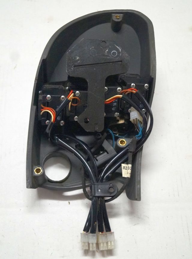 Crown 822646-004 | hydraulic function controls reachtruck - Elektrosistēma - Iekraušanas tehnika: foto 2 Crown 822646-004 | hydraulic function controls reachtruck - Elektrosistēma - Iekraušanas tehnika: foto 2