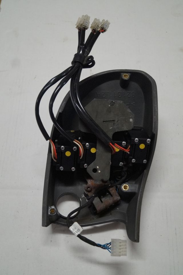 Crown 822646-004 | hydraulic function controls reachtruck - Elektrosistēma - Iekraušanas tehnika: foto 2 Crown 822646-004 | hydraulic function controls reachtruck - Elektrosistēma - Iekraušanas tehnika: foto 2