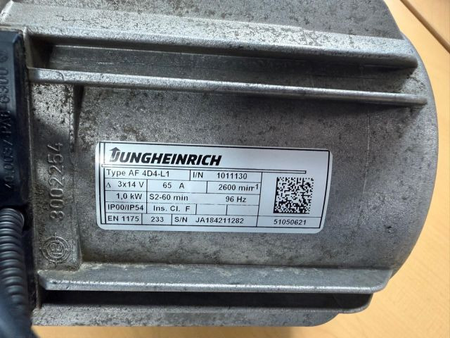 Jungheinrich 51050621 | Drive motor AF 4D4-L1 I/N 1011130 3 x14V 1,0 KW sn. JA18 - Elektrosistēma - Iekraušanas tehnika: foto 5 Jungheinrich 51050621 | Drive motor AF 4D4-L1 I/N 1011130 3 x14V 1,0 KW sn. JA18 - Elektrosistēma - Iekraušanas tehnika: foto 5