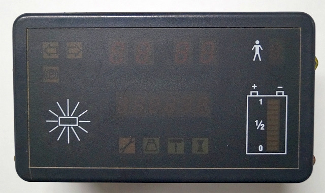 Toyota/BT 154344 | Display for reachtruck 17413700 curtis - Mērinstrumentu panelis - Iekraušanas tehnika: foto 1 Toyota/BT 154344 | Display for reachtruck 17413700 curtis - Mērinstrumentu panelis - Iekraušanas tehnika: foto 1