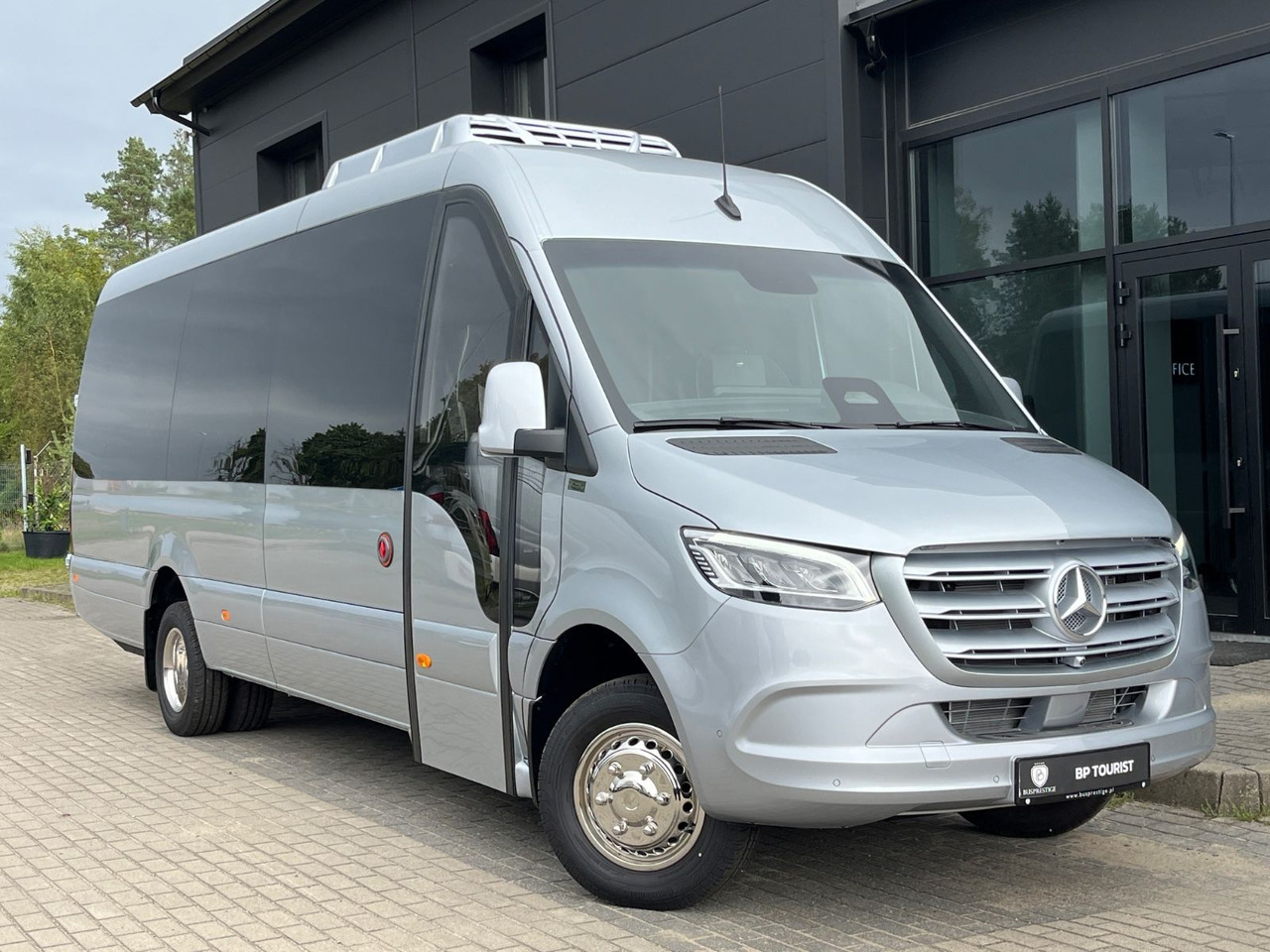 Mercedes-Benz Sprinter 519 TRANSFER XL / 22+1+1 / ON STOCK!!! Mercedes-Benz Sprinter 519 TOURIST XL/ 21-24 Seats/ IN STOCK! - Mikroautobuss, Pasažieru furgons: foto 1 Mercedes-Benz Sprinter 519 TRANSFER XL / 22+1+1 / ON STOCK!!! Mercedes-Benz Sprinter 519 TOURIST XL/ 21-24 Seats/ IN STOCK! - Mikroautobuss, Pasažieru furgons: foto 1