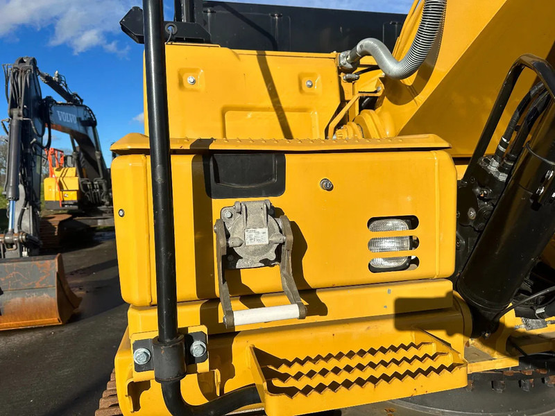 Kāpurķēžu ekskavators Caterpillar 323FL Z-LINE Full Electric: foto 12