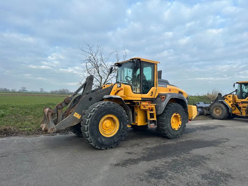 Volvo L120 H - Riteņu iekrāvējs: foto 2 Volvo L120 H - Riteņu iekrāvējs: foto 2