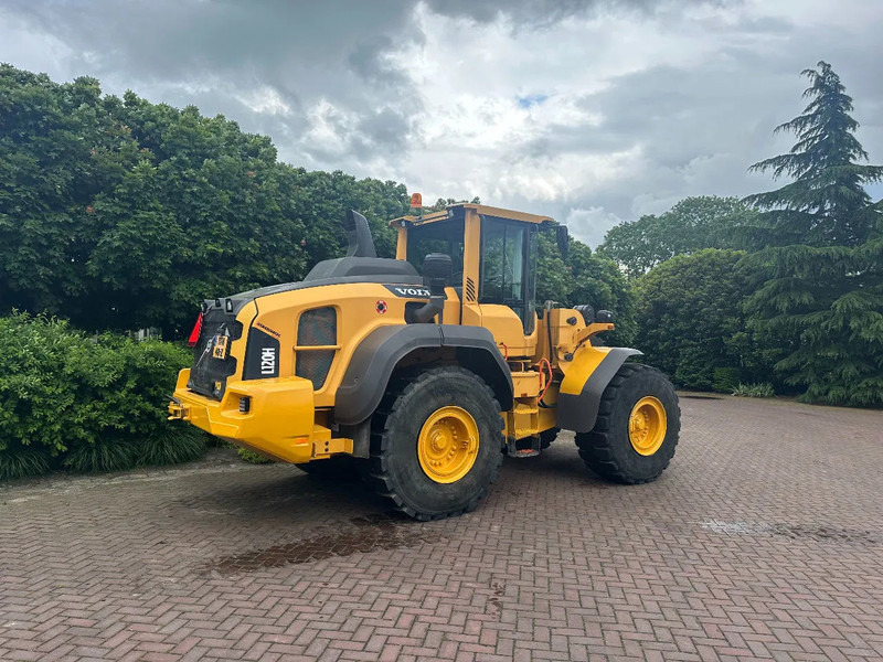 Volvo L120 H - Riteņu iekrāvējs: foto 4 Volvo L120 H - Riteņu iekrāvējs: foto 4
