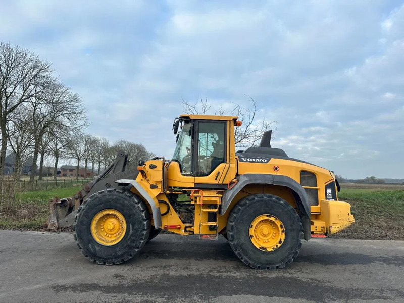 Volvo L120 H - Riteņu iekrāvējs: foto 1 Volvo L120 H - Riteņu iekrāvējs: foto 1