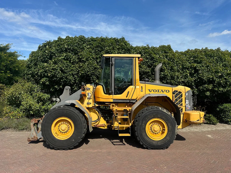 Volvo L70 F - Riteņu iekrāvējs: foto 1 Volvo L70 F - Riteņu iekrāvējs: foto 1