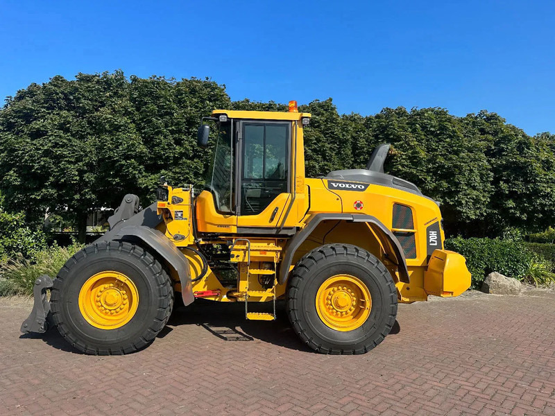 Volvo L70 H - Riteņu iekrāvējs: foto 1 Volvo L70 H - Riteņu iekrāvējs: foto 1