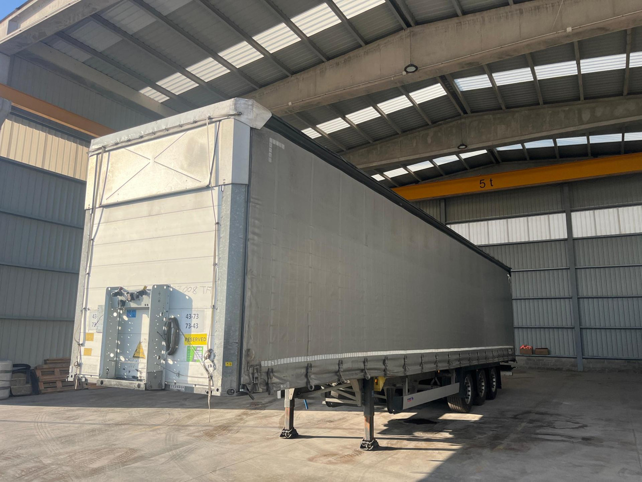 Schmitz Cargobull SCS24/L Varios - Tenta puspiekabe: foto 1 Schmitz Cargobull SCS24/L Varios - Tenta puspiekabe: foto 1