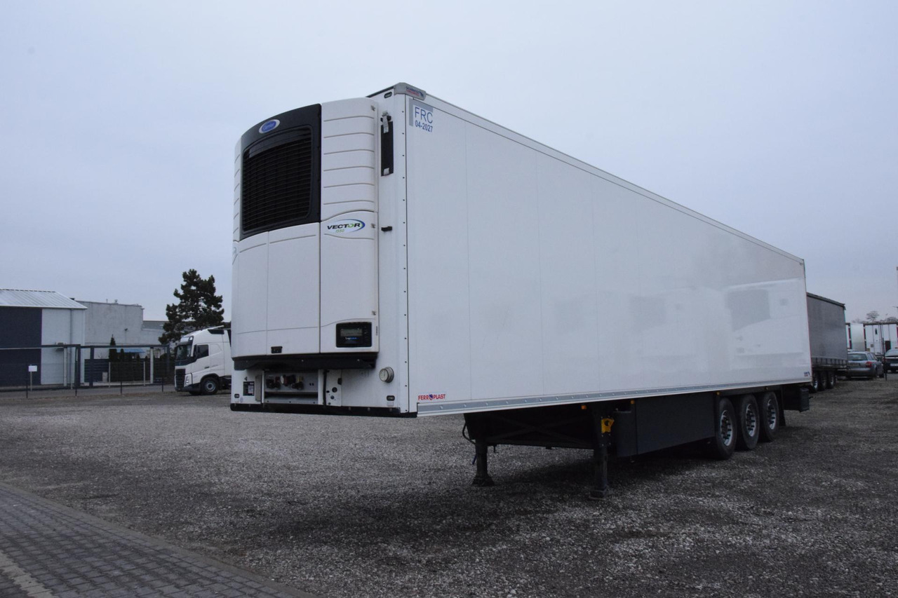 Schmitz Cargobull SKO FP 60 Carrier Vector 1550 - Puspiekabe refrižerators: foto 1 Schmitz Cargobull SKO FP 60 Carrier Vector 1550 - Puspiekabe refrižerators: foto 1