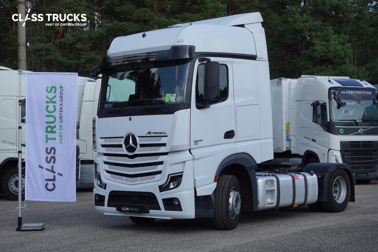 Vilcējs Mercedes-Benz Actros 5 1845 BigSpace: foto 1