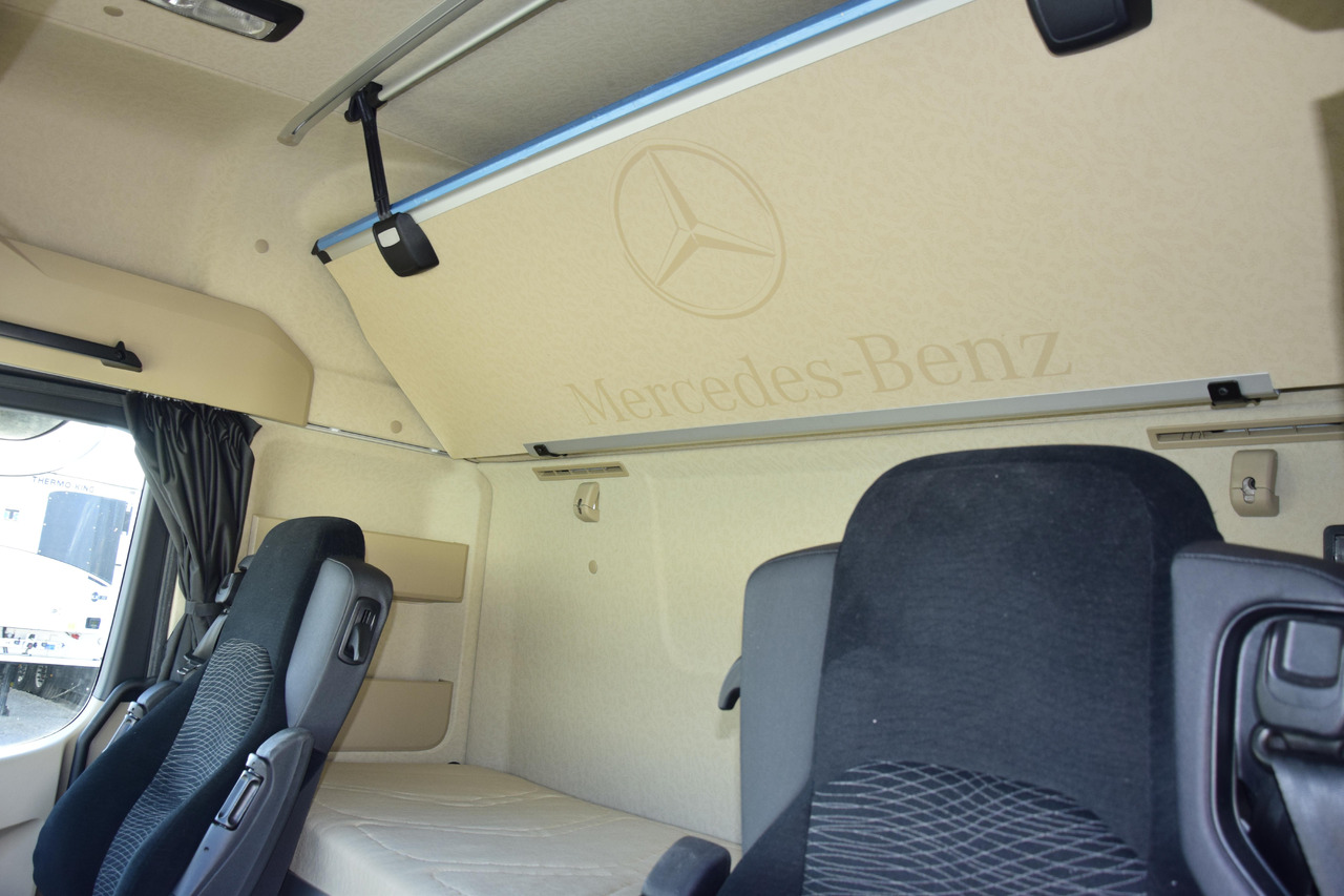 Vilcējs Mercedes-Benz Actros 5 1845 BigSpace: foto 9