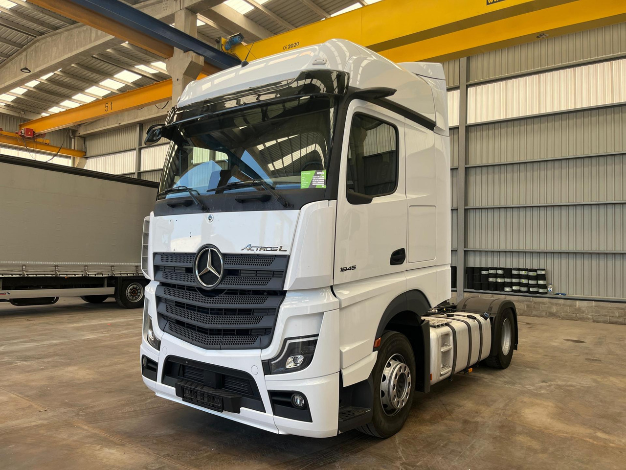 Mercedes-Benz Actros 5 1845 BigSpace - Vilcējs: foto 1 Mercedes-Benz Actros 5 1845 BigSpace - Vilcējs: foto 1