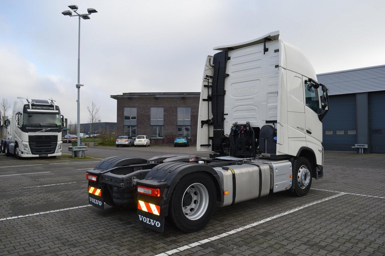 Volvo FH 500 Globetrotter XL - Vilcējs: foto 4 Volvo FH 500 Globetrotter XL - Vilcējs: foto 4