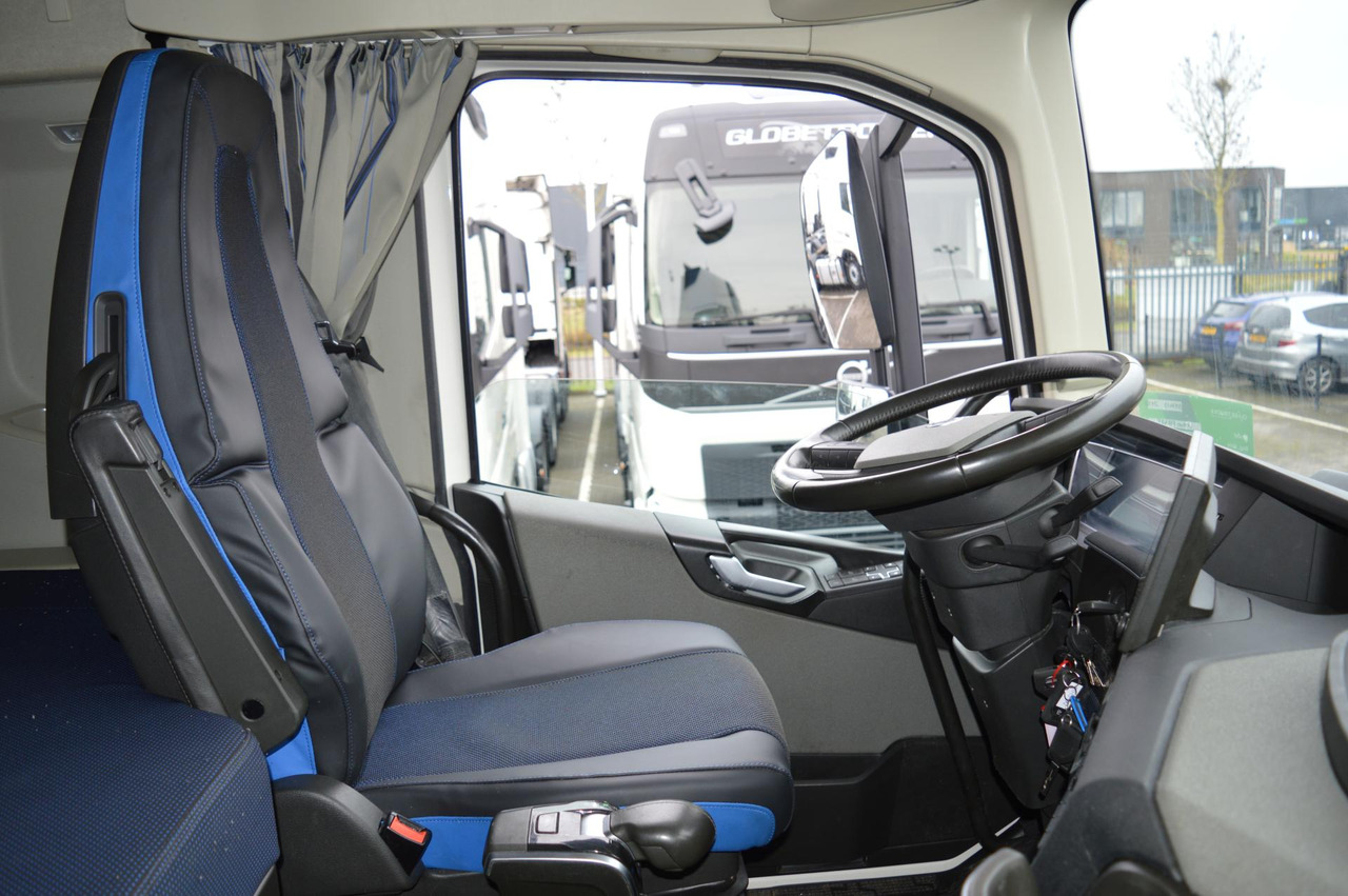 Vilcējs Volvo FH 500 Globetrotter XL: foto 14