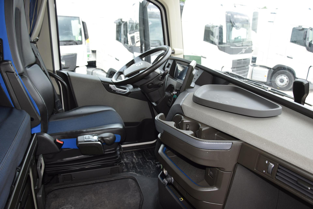 Vilcējs Volvo FH 500 Globetrotter XL: foto 15