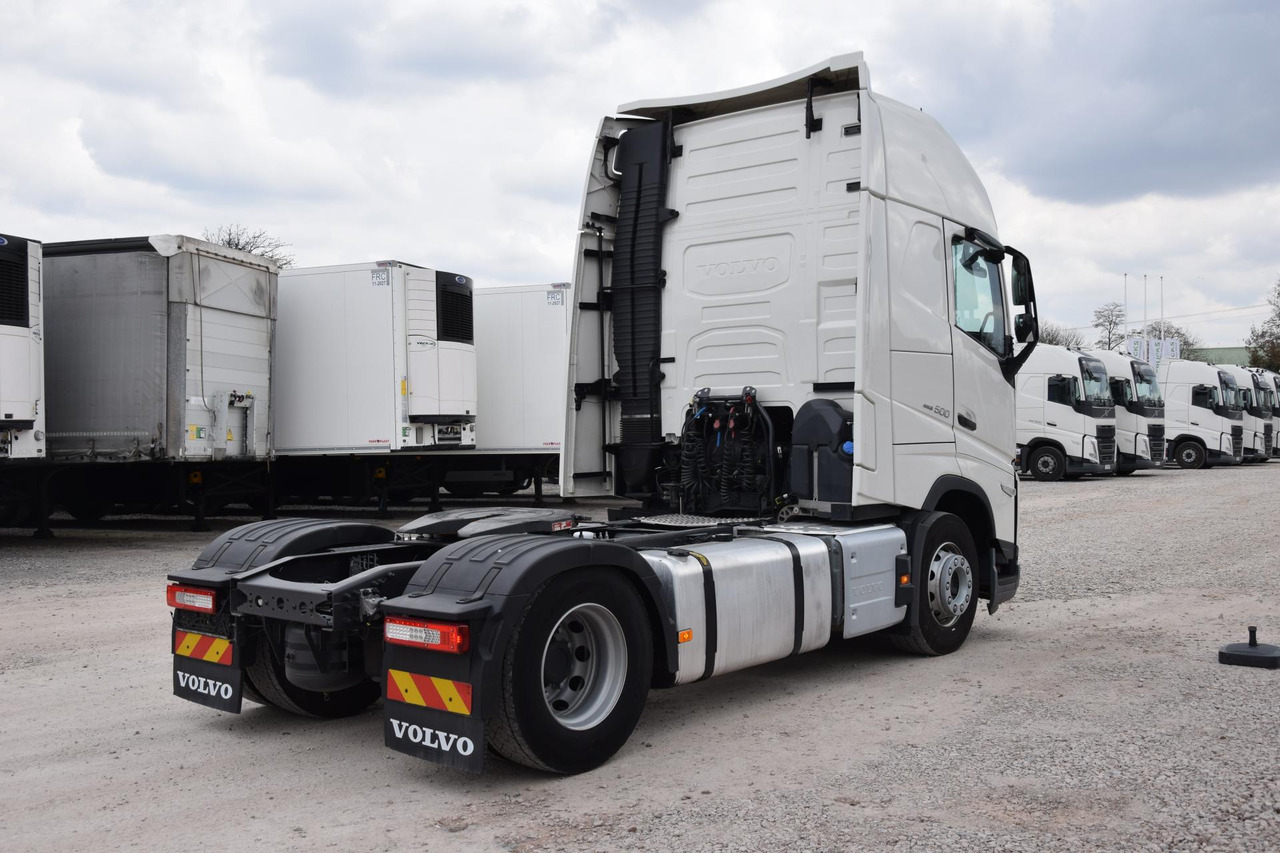 Volvo FH 500 Globetrotter XL - Vilcējs: foto 4 Volvo FH 500 Globetrotter XL - Vilcējs: foto 4