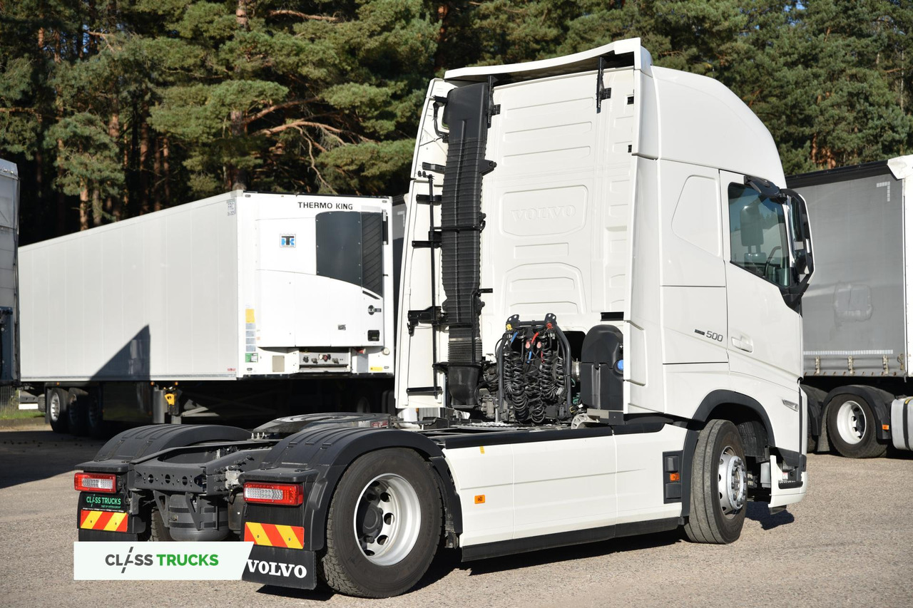 Volvo FH 500 Globetrotter XL Side Skirts - Vilcējs: foto 4 Volvo FH 500 Globetrotter XL Side Skirts - Vilcējs: foto 4