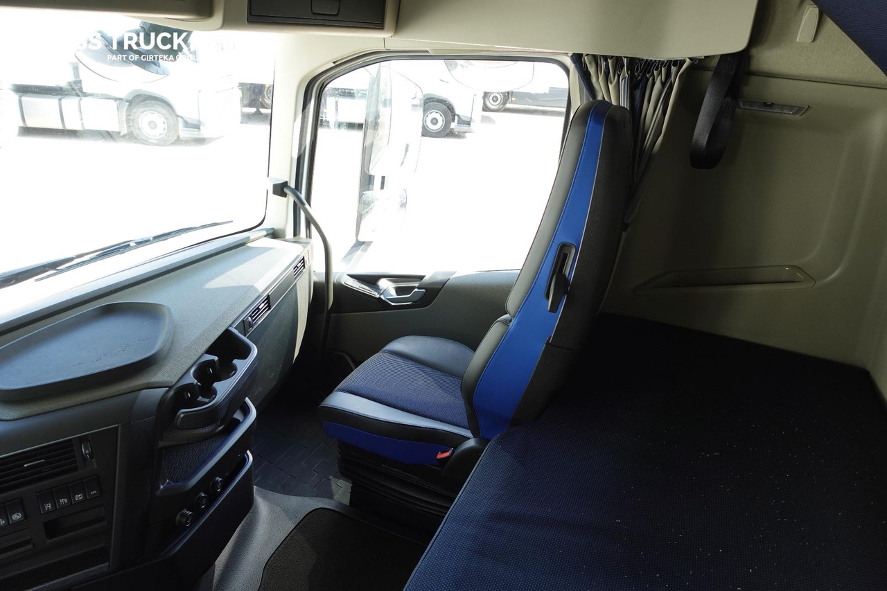 Vilcējs Volvo FH 500 Globetrotter XL Varios: foto 14