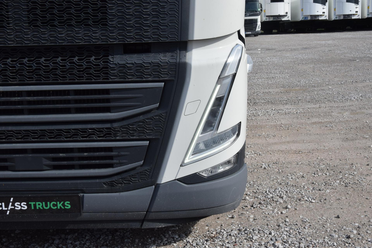 Vilcējs Volvo FH 540 Globetrotter XL Retarder: foto 18
