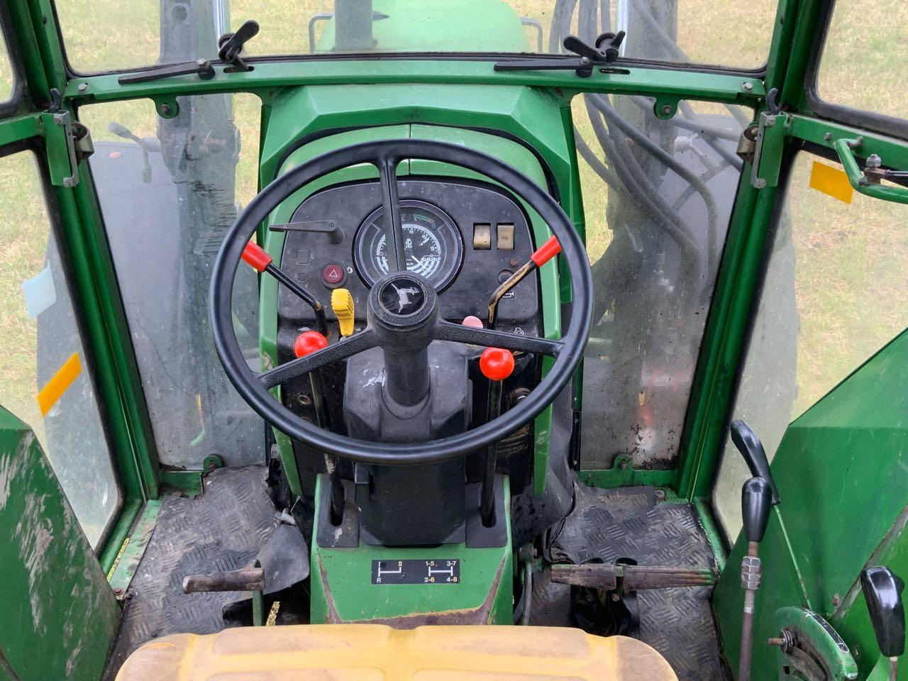 John Deere 2450A - Traktors: foto 4 John Deere 2450A - Traktors: foto 4