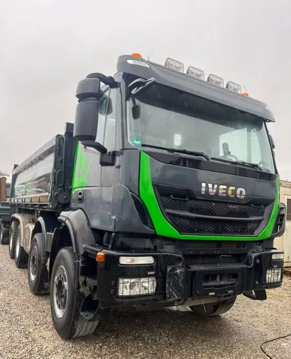Iveco Magirus AD 340 T • 8x4 • Bordmatik Wywrotka trójstronna • 450 KM • Euro 6 • Przebieg 294 304 km ! - Kravas automašīna pašizgāzējs: foto 1 Iveco Magirus AD 340 T • 8x4 • Bordmatik Wywrotka trójstronna • 450 KM • Euro 6 • Przebieg 294 304 km ! - Kravas automašīna pašizgāzējs: foto 1