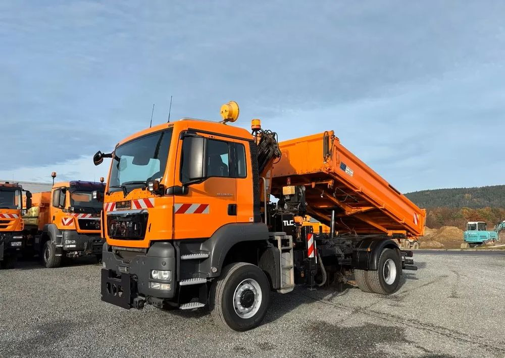 MAN TGS 18.320/ 4x4 / Euro4 /Wywrotka trójstronna Meiller +Kran Atlas TLC 82.2 +sterowanie radiowe – Przystosowany do pracy zimą — odśnieżanie, posypywanie, pług - Kravas automašīna pašizgāzējs: foto 2 MAN TGS 18.320/ 4x4 / Euro4 /Wywrotka trójstronna Meiller +Kran Atlas TLC 82.2 +sterowanie radiowe – Przystosowany do pracy zimą — odśnieżanie, posypywanie, pług - Kravas automašīna pašizgāzējs: foto 2