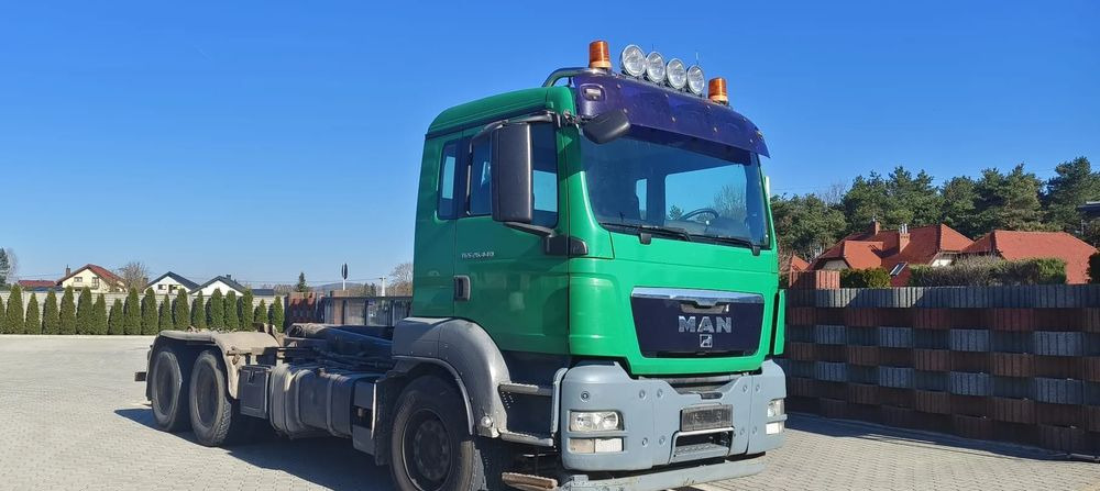MAN TGS 26.440 Hakowiec Meiller-Kipper | 6x4 | Manual/Euro 6 - Pacēlājs ar āķi: foto 1 MAN TGS 26.440 Hakowiec Meiller-Kipper | 6x4 | Manual/Euro 6 - Pacēlājs ar āķi: foto 1