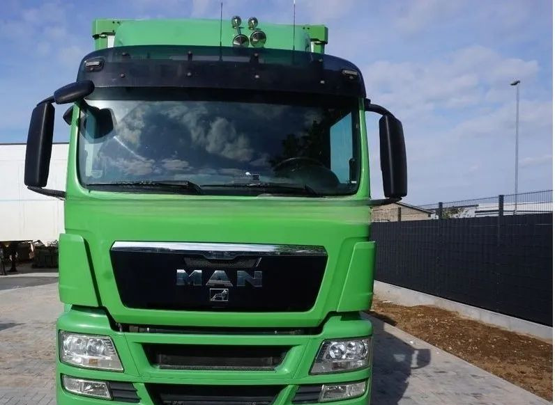 MAN TGS 26.440 ZABUDOWA KABA CAŁA ALUMINIOWA– samochód do transportu zwierząt/koni – 3 pokłady / EURO 5/6X2/PODNOSZONY DACH - Kravas automašīna dzīvnieku pārvadāšanai: foto 3 MAN TGS 26.440 ZABUDOWA KABA CAŁA ALUMINIOWA– samochód do transportu zwierząt/koni – 3 pokłady / EURO 5/6X2/PODNOSZONY DACH - Kravas automašīna dzīvnieku pārvadāšanai: foto 3