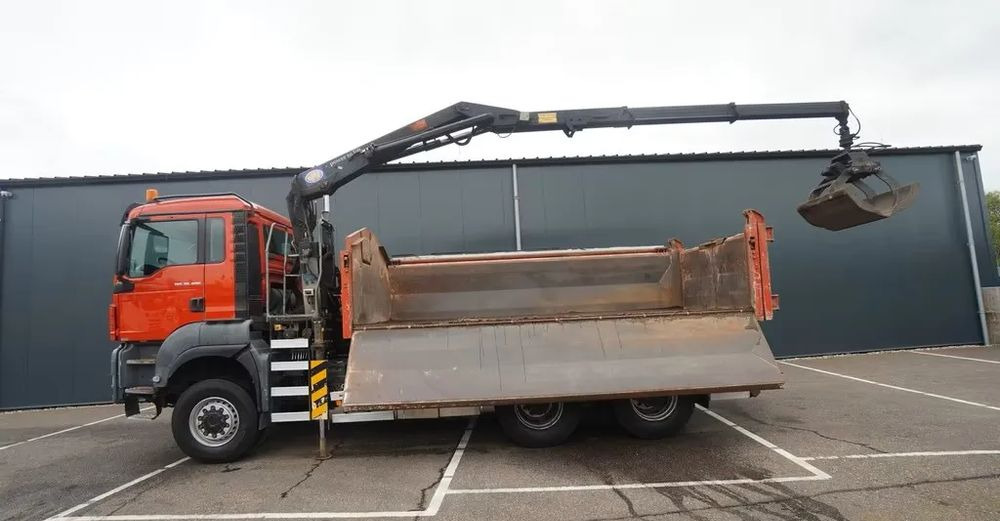 MAN TGS 28.400 / 6x6 / WYWROTKA 2-STRONNA Z HDS HMF 1643 Z2/ EURO 5 - Kravas automašīna pašizgāzējs: foto 5 MAN TGS 28.400 / 6x6 / WYWROTKA 2-STRONNA Z HDS HMF 1643 Z2/ EURO 5 - Kravas automašīna pašizgāzējs: foto 5