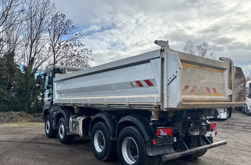 Kravas automašīna pašizgāzējs MAN TGS 35.460 / 8x6 – Meiller Trójstronna wywrotka  / Euro 6c / Kamera /: foto 10