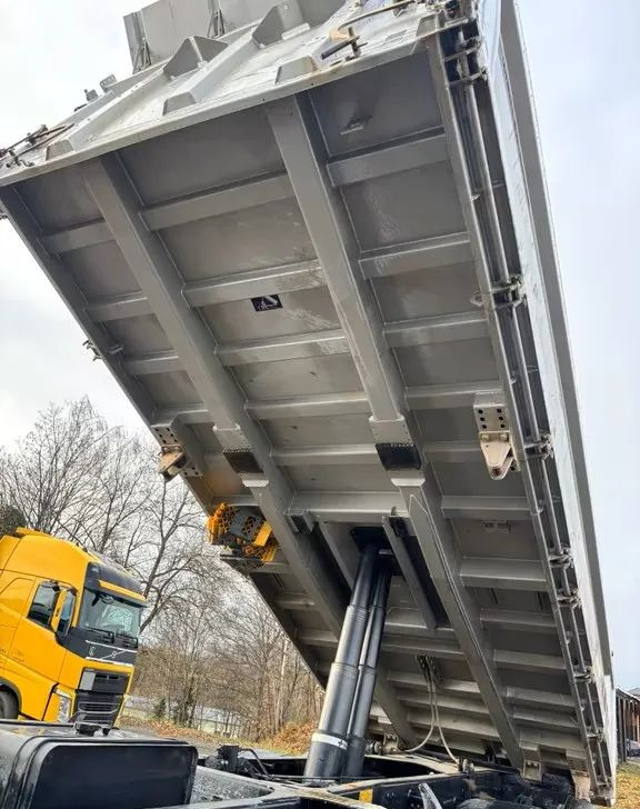 Kravas automašīna pašizgāzējs MAN TGS 35.460 / 8x6 – Meiller Trójstronna wywrotka  / Euro 6c / Kamera /: foto 11