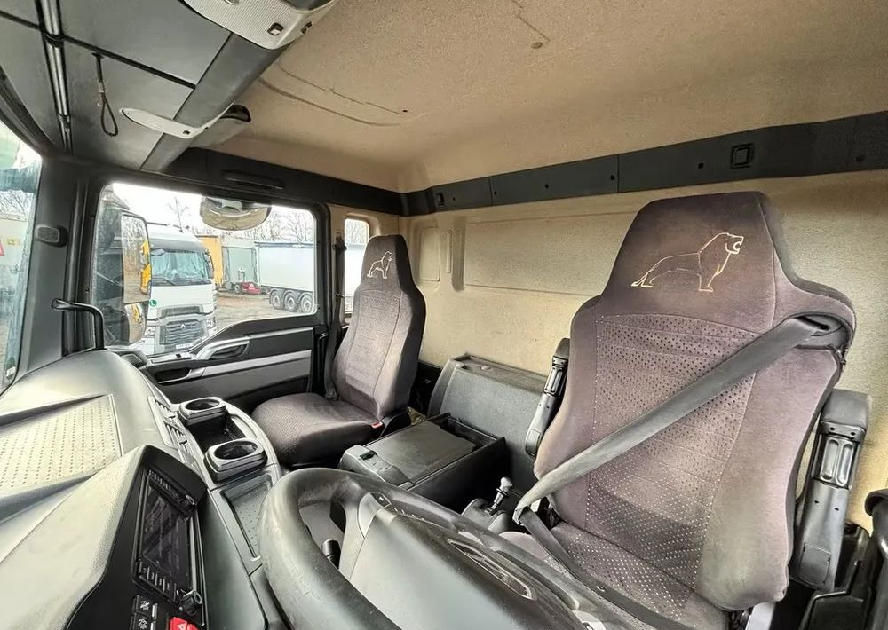 Kravas automašīna pašizgāzējs MAN TGS 35.460 / 8x6 – Meiller Trójstronna wywrotka  / Euro 6c / Kamera /: foto 14