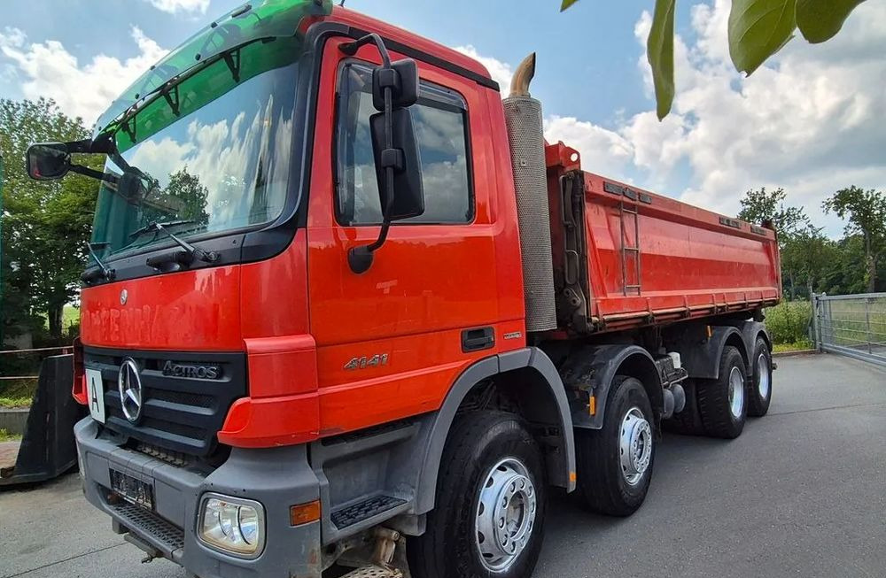 Mercedes-Benz Mercedes-Benz ACTROS 4141 Wywrotka 8x4 | Euro 5 | 408 KM | 337 798 km | 2010 - Kravas automašīna pašizgāzējs: foto 2 Mercedes-Benz Mercedes-Benz ACTROS 4141 Wywrotka 8x4 | Euro 5 | 408 KM | 337 798 km | 2010 - Kravas automašīna pašizgāzējs: foto 2