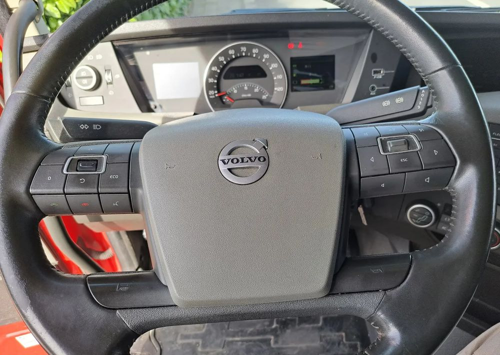 Kravas automašīna pašizgāzējs Volvo FH 64 R510 High-Line: foto 10 Kravas automašīna pašizgāzējs Volvo FH 64 R510 High-Line: foto 10