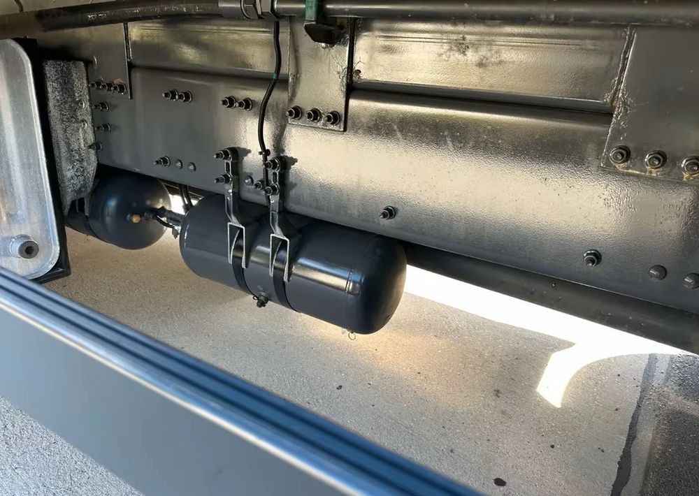 Volvo FM420 6x2 | HDS Atlas AK 186-3 z przestrzenią ładunkową | Euro6 |238 000 km - Bortu kravas automašīna/ Platforma, Kravas auto ar manipulatoru: foto 3 Volvo FM420 6x2 | HDS Atlas AK 186-3 z przestrzenią ładunkową | Euro6 |238 000 km - Bortu kravas automašīna/ Platforma, Kravas auto ar manipulatoru: foto 3