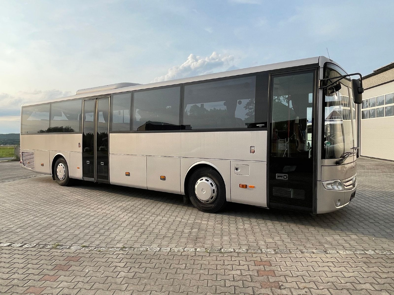 Mercedes-Benz Intouro Euro 6 mit 57 Plätzen - Piepilsētas autobuss: foto 5 Mercedes-Benz Intouro Euro 6 mit 57 Plätzen - Piepilsētas autobuss: foto 5