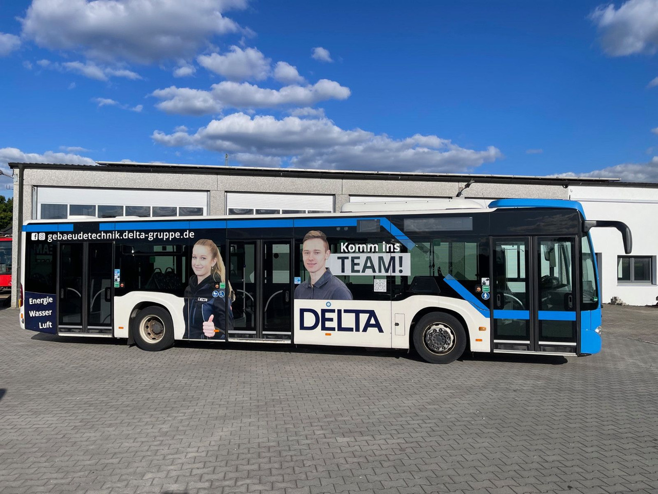 Mercedes-Benz O 530 Citaro C2 / 3-Türer / Vollklimaanlage - Pilsētas autobuss: foto 2 Mercedes-Benz O 530 Citaro C2 / 3-Türer / Vollklimaanlage - Pilsētas autobuss: foto 2