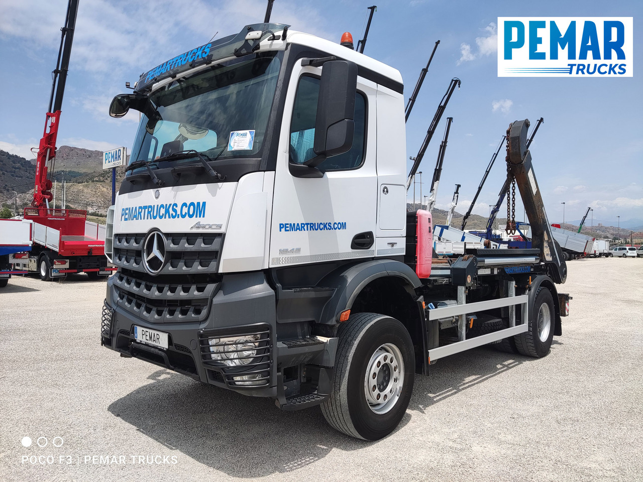 MERCEDES-BENZ AROCS 1845 PORTACONTENEDOR CADENA - Būvgružu konteineru vedējs: foto 2 MERCEDES-BENZ AROCS 1845 PORTACONTENEDOR CADENA - Būvgružu konteineru vedējs: foto 2