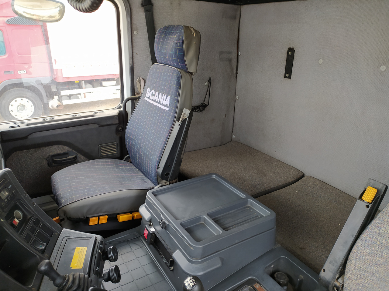 Kravas automašīna pašizgāzējs SCANIA 143 420 BASCULANTE: foto 10