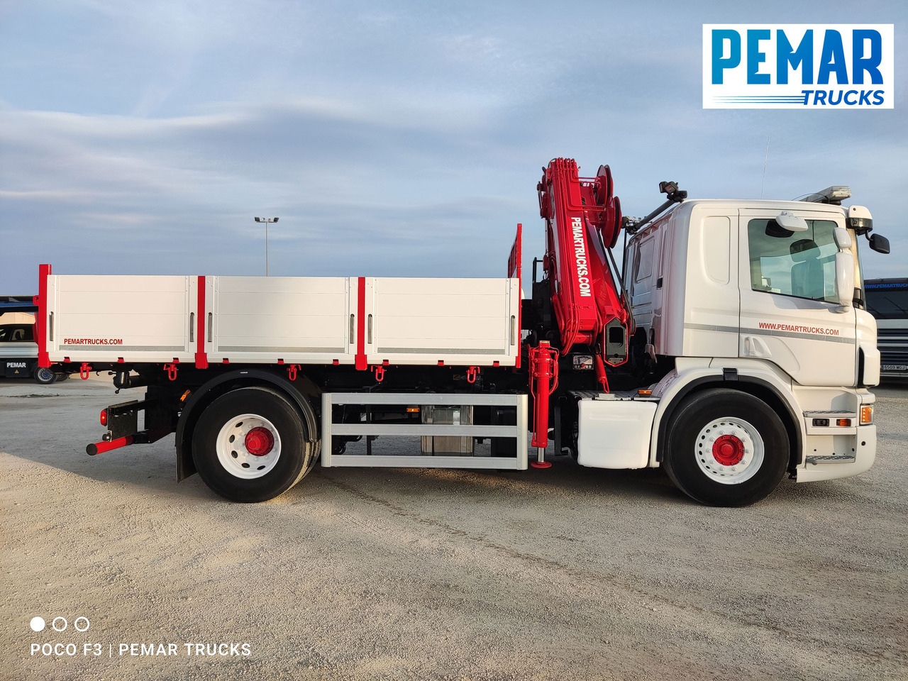 SCANIA P 280 GRUA BASCULANTE 18T EURO 6 - Kravas auto ar manipulatoru: foto 4 SCANIA P 280 GRUA BASCULANTE 18T EURO 6 - Kravas auto ar manipulatoru: foto 4