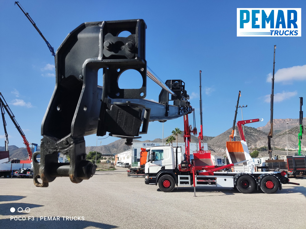 Kravas auto ar manipulatoru SCANIA P 420 GRUA GANCHO MULTILIFT 6X2: foto 26
