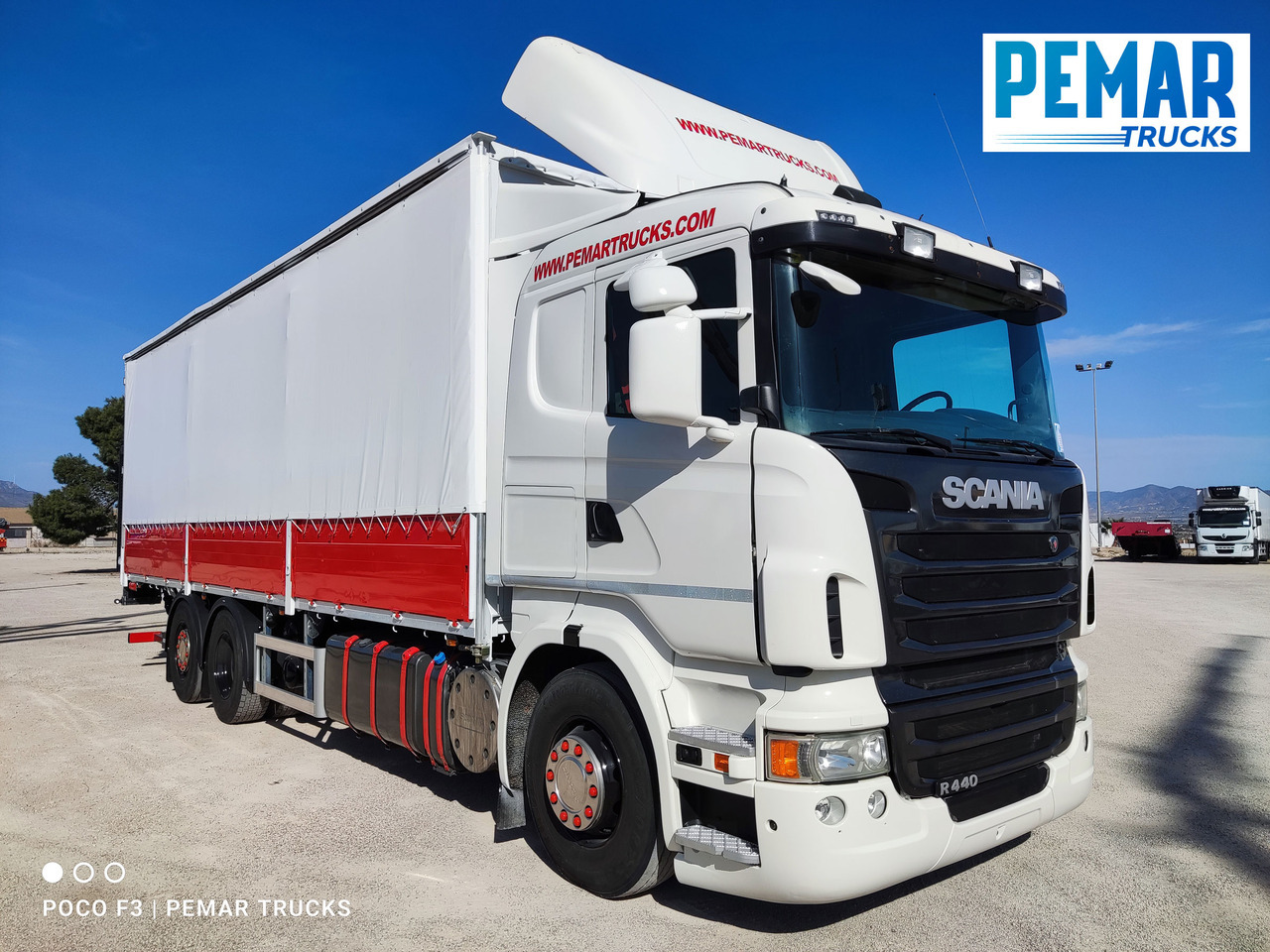 SCANIA R 440 6X2 SEMITAUTLINER - Kravas automašīna ar tentu: foto 4 SCANIA R 440 6X2 SEMITAUTLINER - Kravas automašīna ar tentu: foto 4