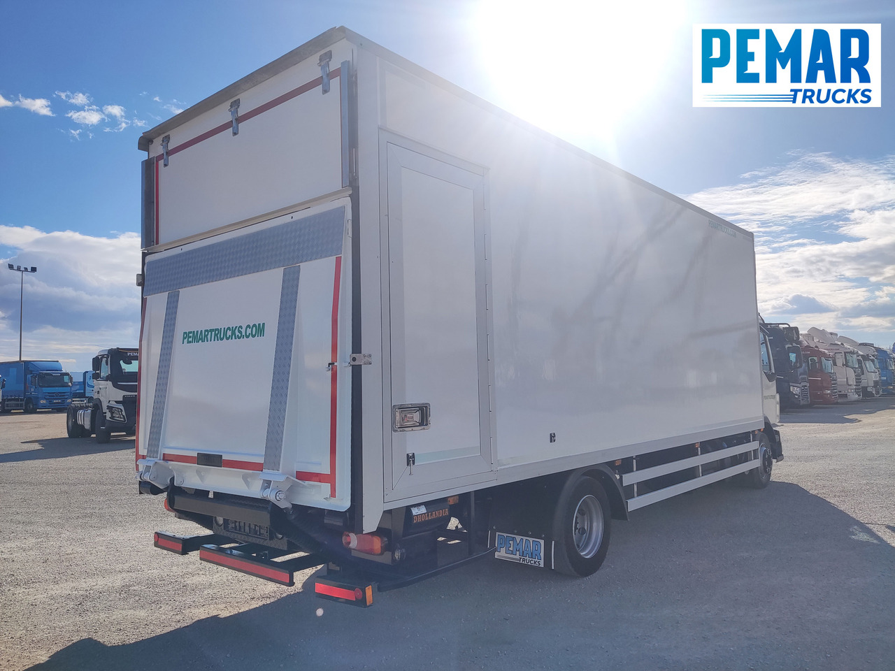 VOLVO FL 210 12T CAJA CERRADA - Kravas automašīna ar slēgto virsbūvi: foto 5 VOLVO FL 210 12T CAJA CERRADA - Kravas automašīna ar slēgto virsbūvi: foto 5