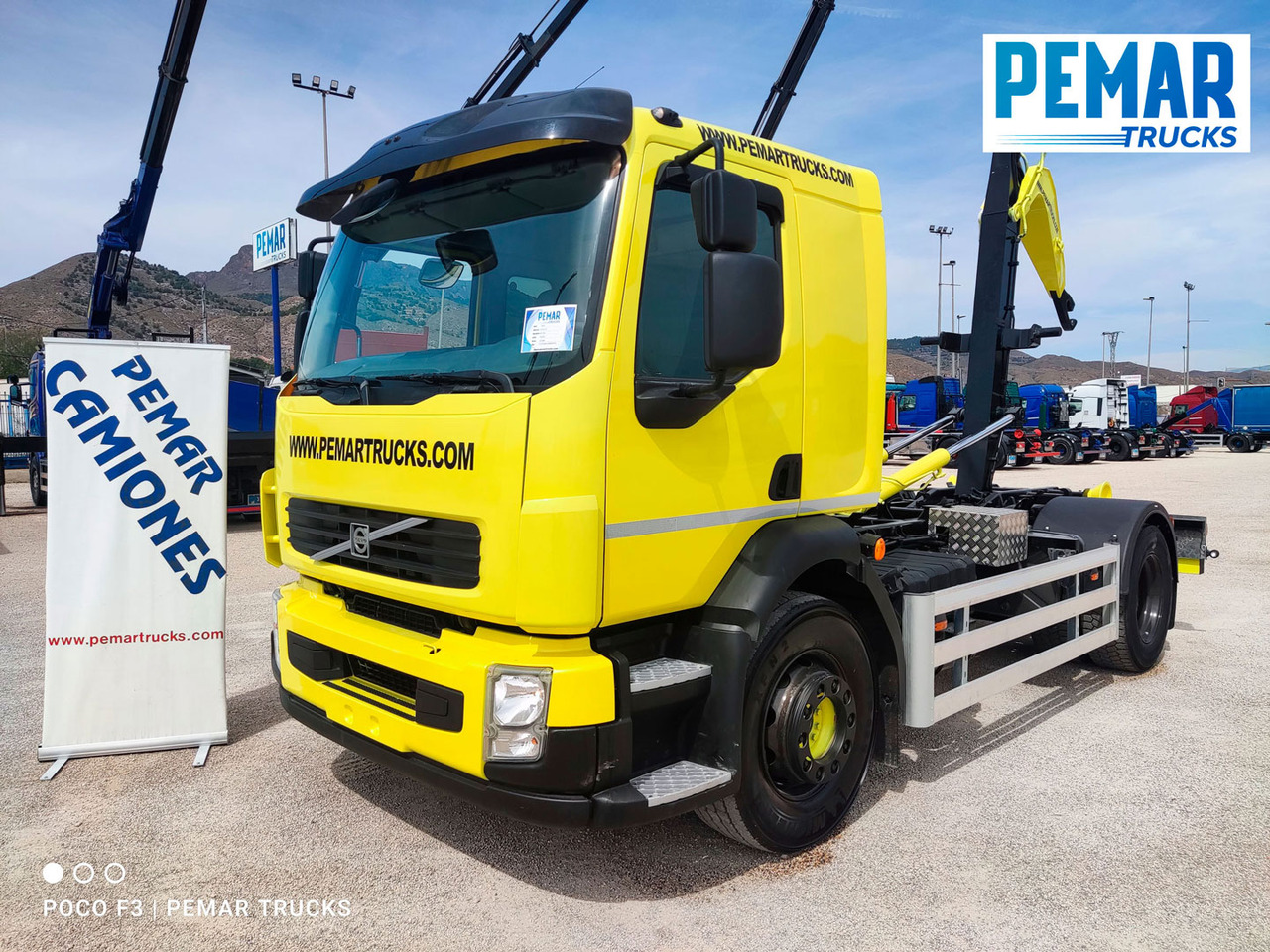VOLVO FL 290 MULTILIFT 18T - Konteineru vedējs/ Kravas automašīna ar noņemamā virsbūve: foto 1 VOLVO FL 290 MULTILIFT 18T - Konteineru vedējs/ Kravas automašīna ar noņemamā virsbūve: foto 1