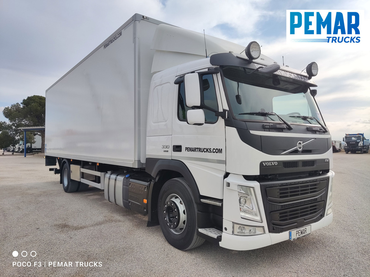 VOLVO FM 330 4X2 FRIGORIFICO EURO 6 - Kravas automašīna refrižerators: foto 3 VOLVO FM 330 4X2 FRIGORIFICO EURO 6 - Kravas automašīna refrižerators: foto 3